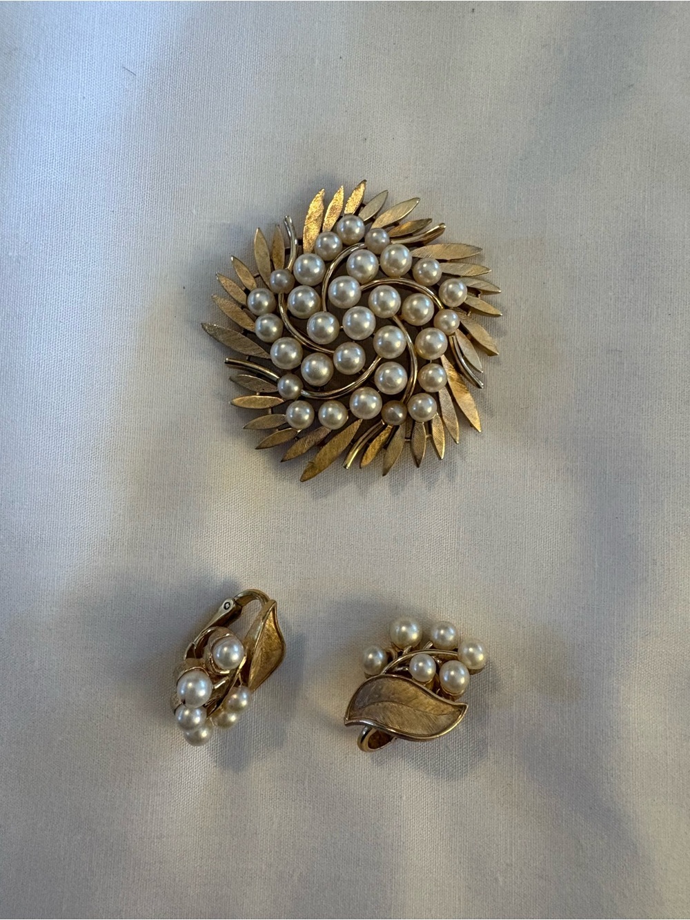 Gold-Tone TRIFARI Pearl Floral Brooch and Clip-On Earring Set